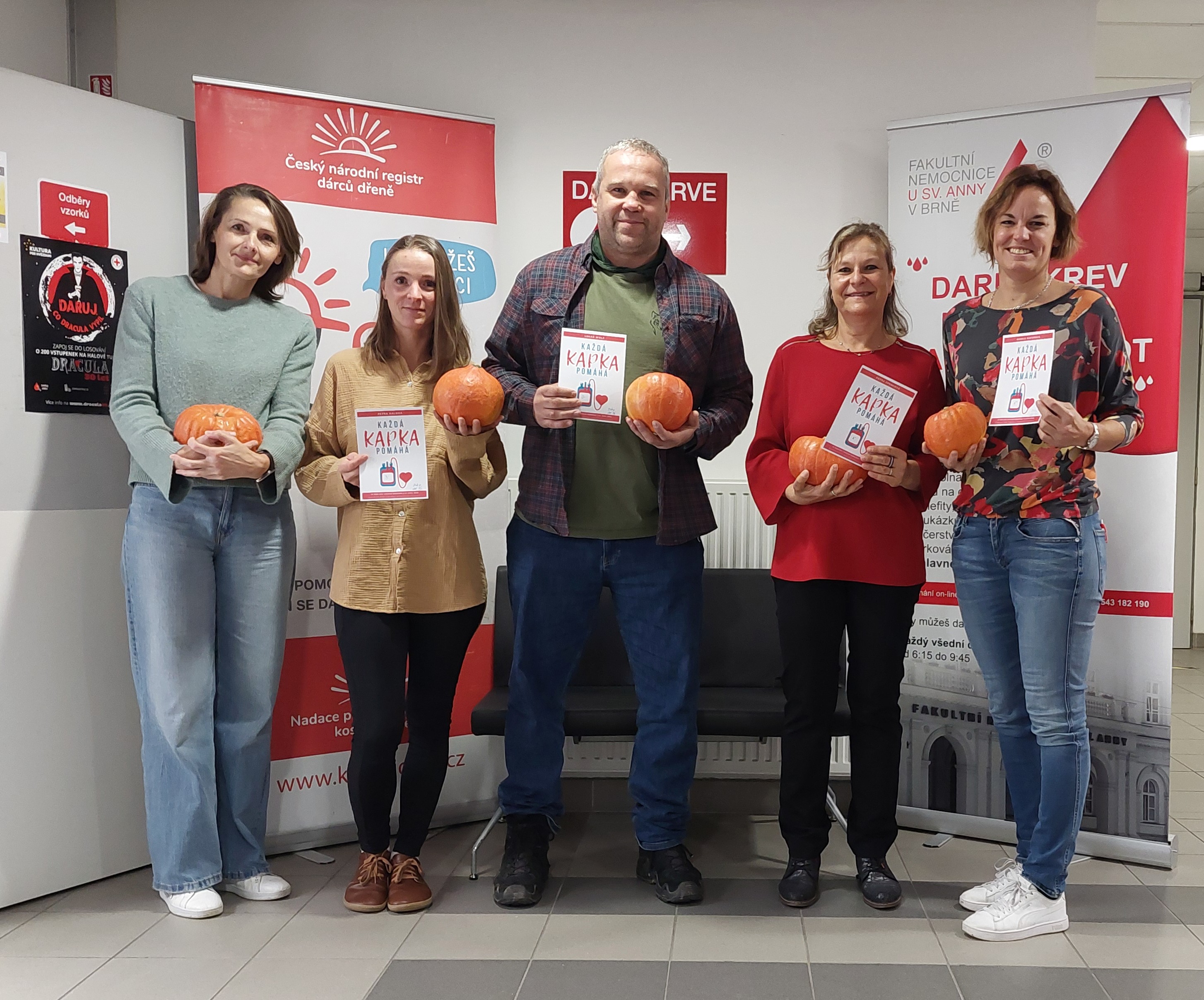 V Česku aktuálně chybí na 70 tisíc dobrovolných dárců krve.